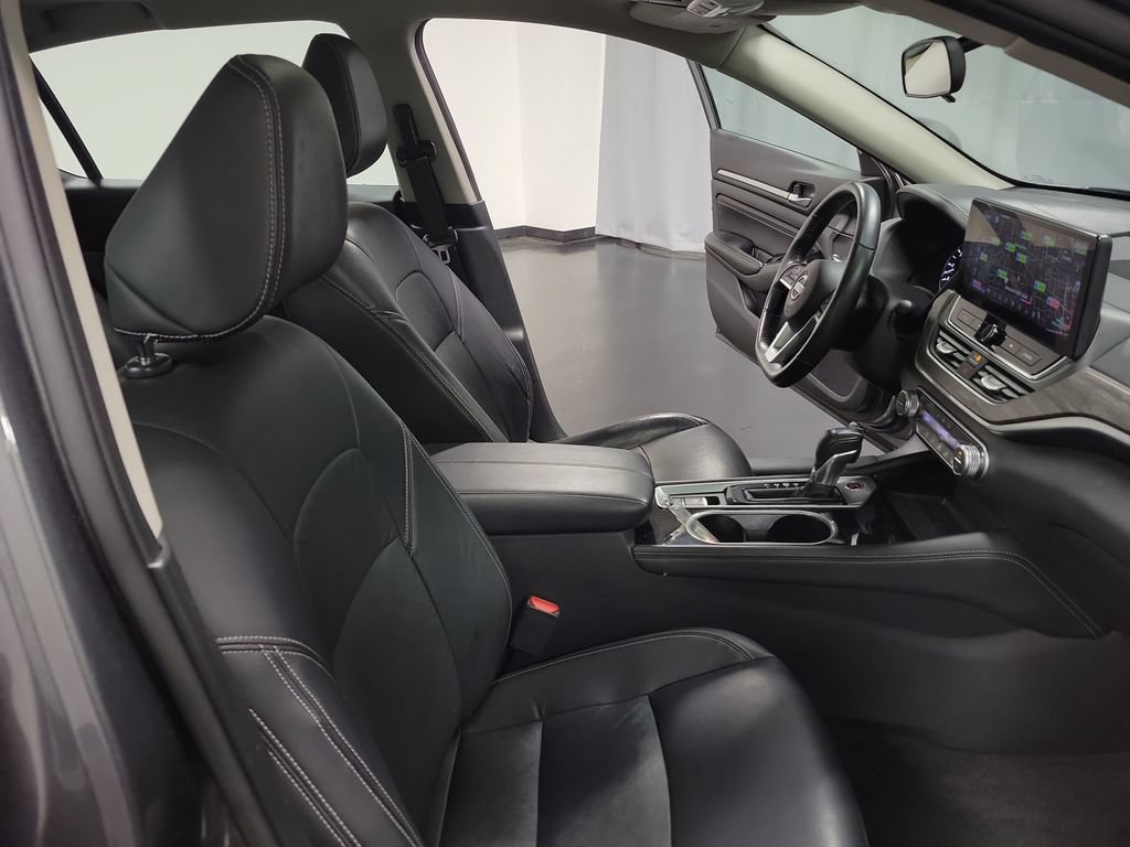 Used 2023 Nissan Altima 2.5 SL FWD image 33