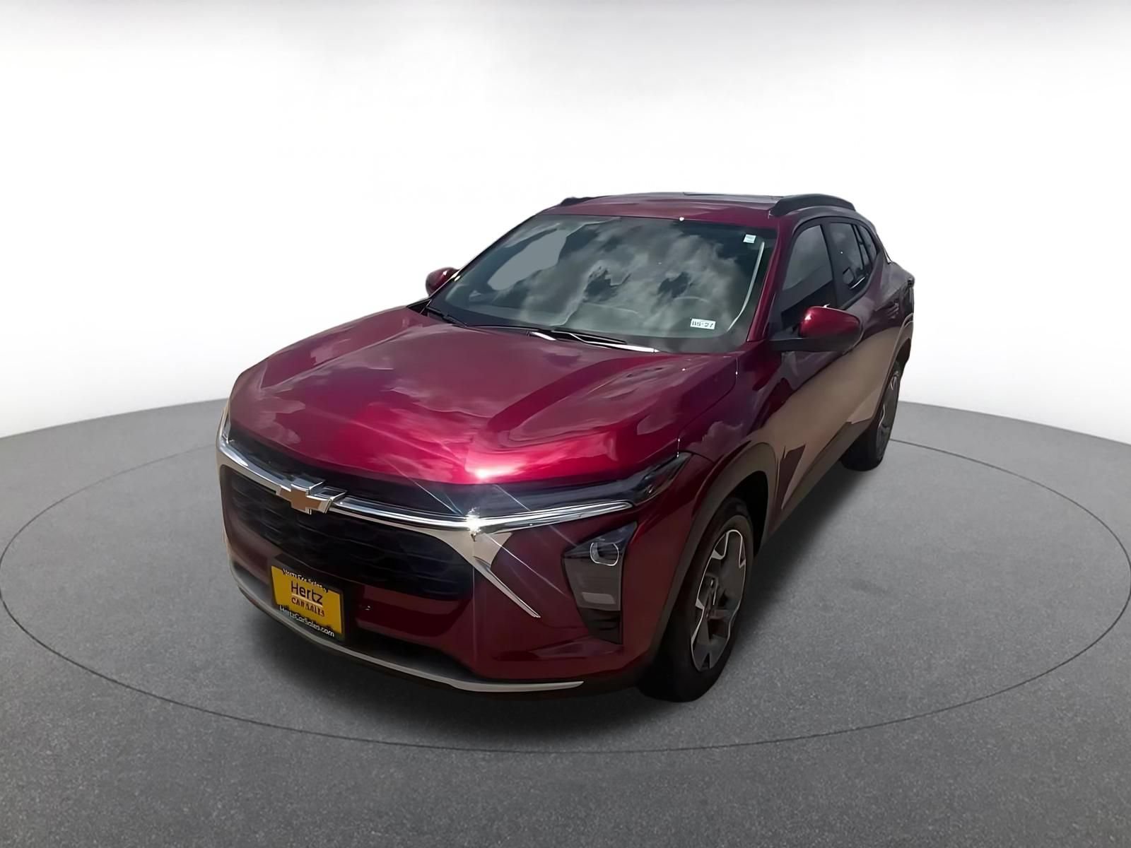 Used 2025 Chevrolet Trax LT FWD image 7