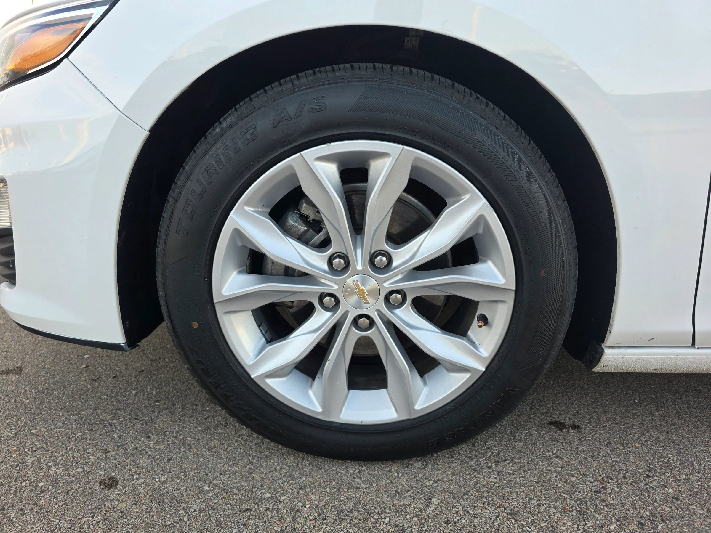 Used 2023 Chevrolet Malibu LT image 14