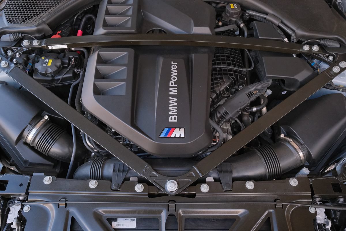 Used 2021 BMW M4 Competition w/ Parking Assistance Package RWD image 8