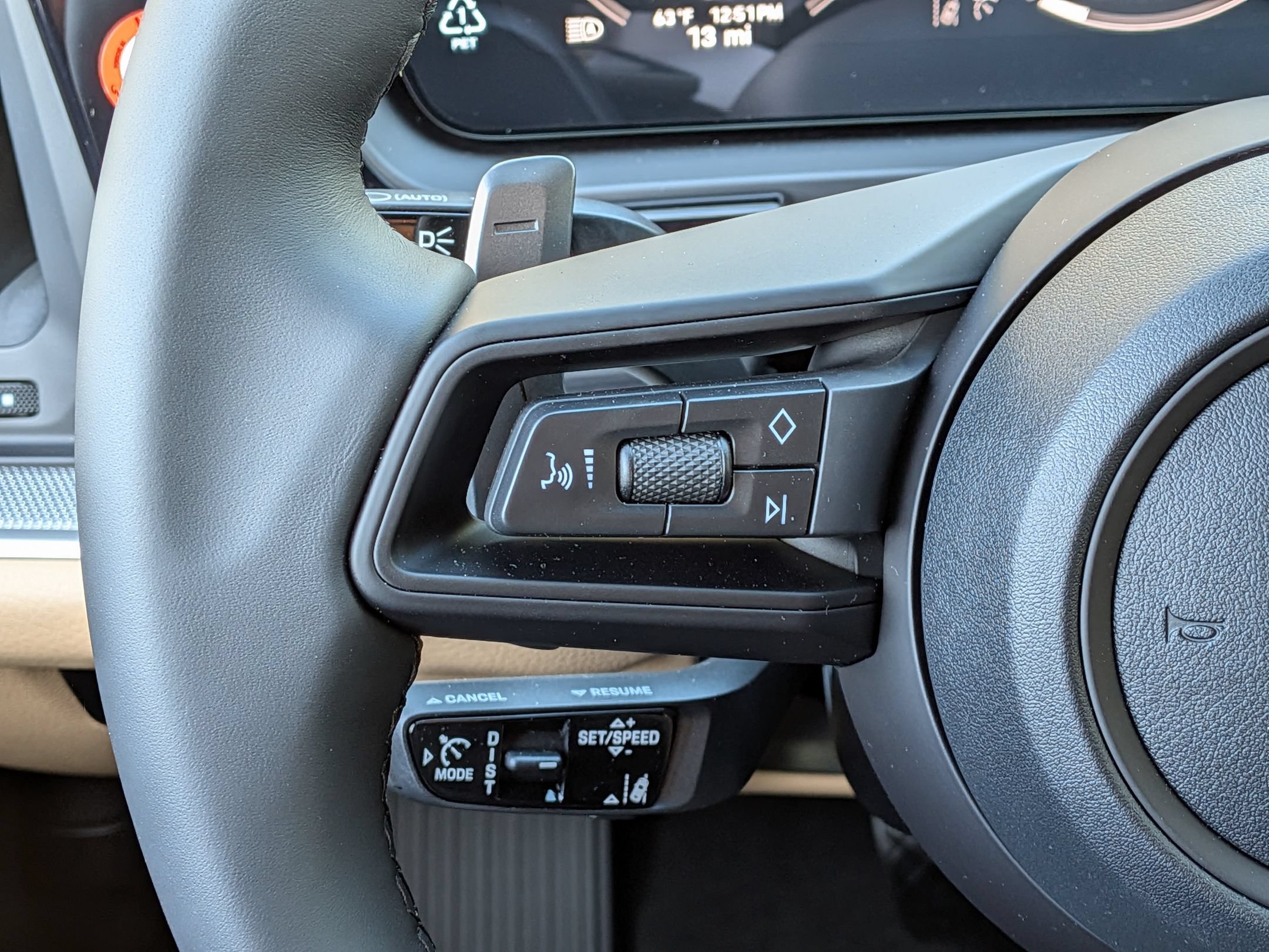 New 2026 Porsche Cayenne Coupe AWD/4WD image 9