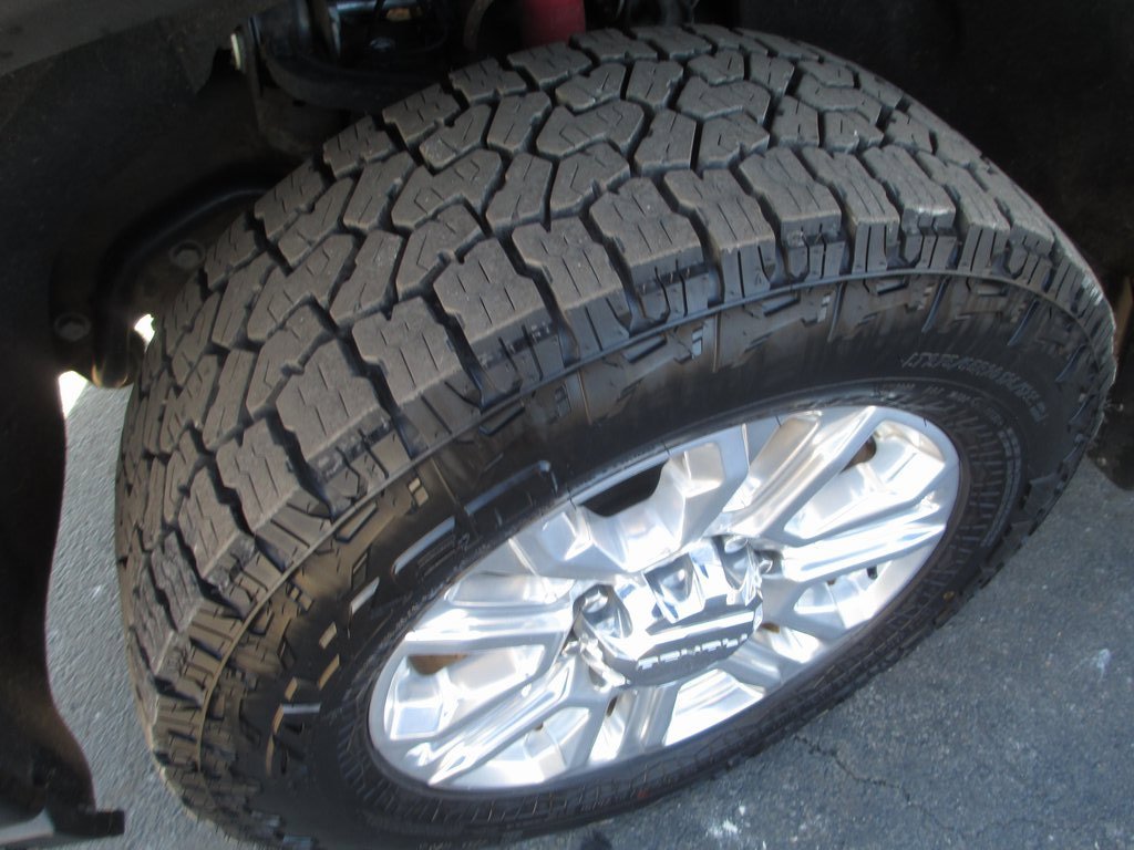 Used 2020 GMC Sierra 3500 Denali w/ Denali Ultimate Package image 13