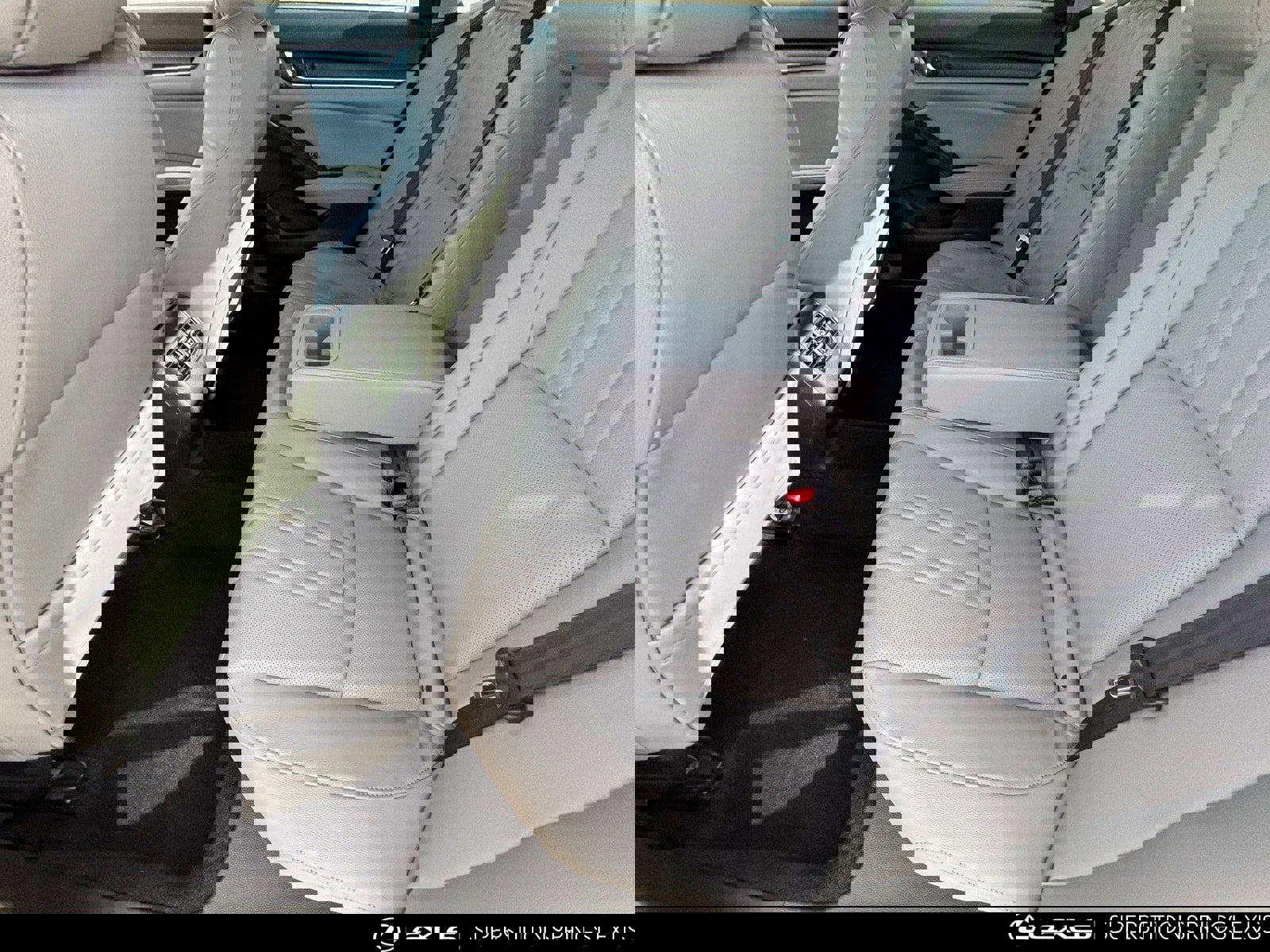 Used 2018 Honda Accord Touring image 15