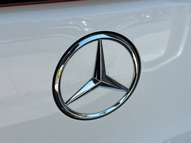 Used 2025 Mercedes-Benz EQB 300 4MATIC image 20