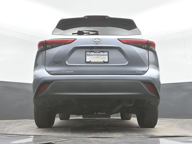 Used 2021 Toyota Highlander XLE FWD image 48