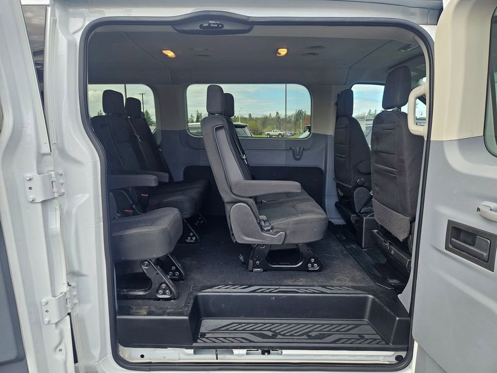Used 2018 Ford Transit 350 XLT image 26