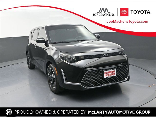 Used 2025 Kia Soul EX image 1