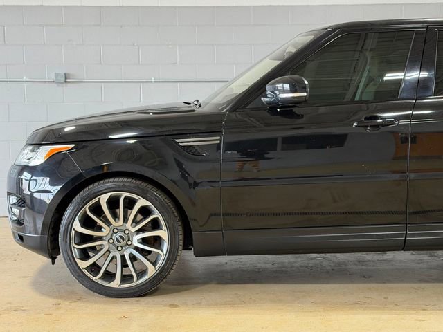 Used 2016 Land Rover Range Rover Sport SE image 16