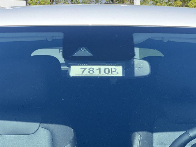 Used 2025 Chevrolet Trax LT w/ Driver Confidence Package image 33