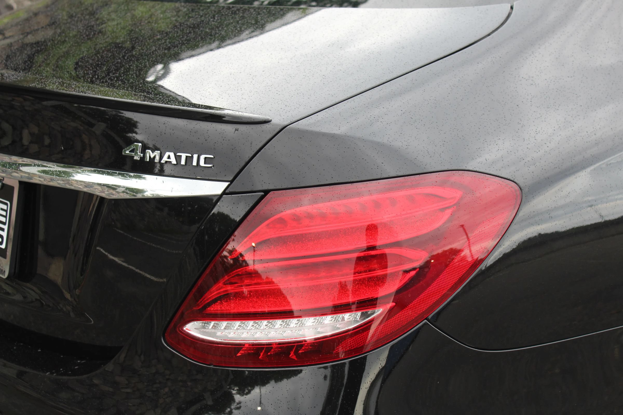 Used 2018 Mercedes-Benz E 400 4MATIC Sedan image 49