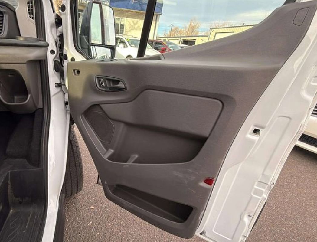 Used 2024 Ford Transit 350 XLT image 14