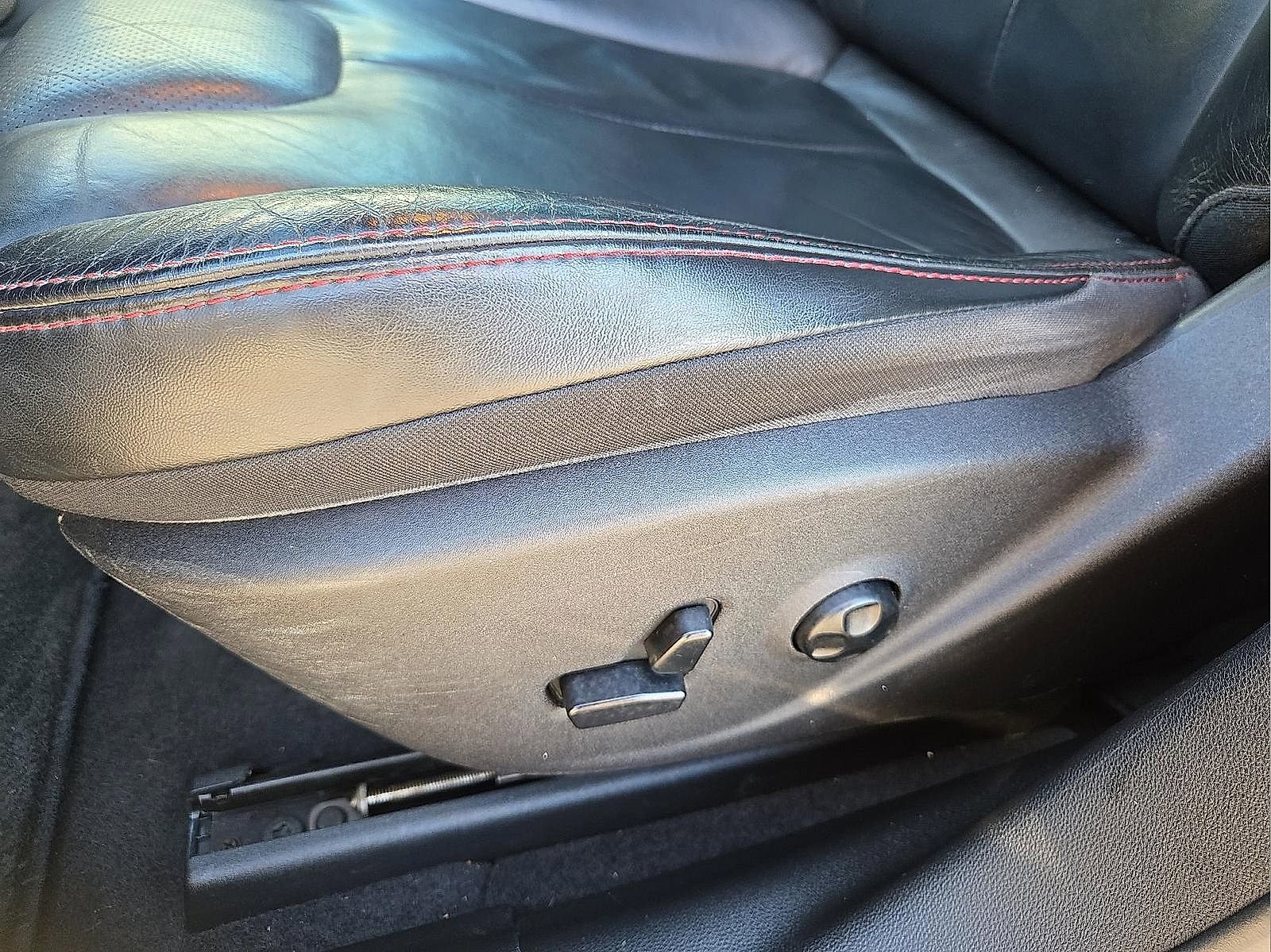 Used 2016 Dodge Dart GT w/ Sun/Sound Group image 14