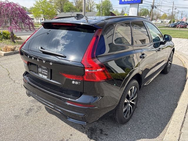 Used 2025 Volvo XC60 B5 Plus AWD/4WD image 5