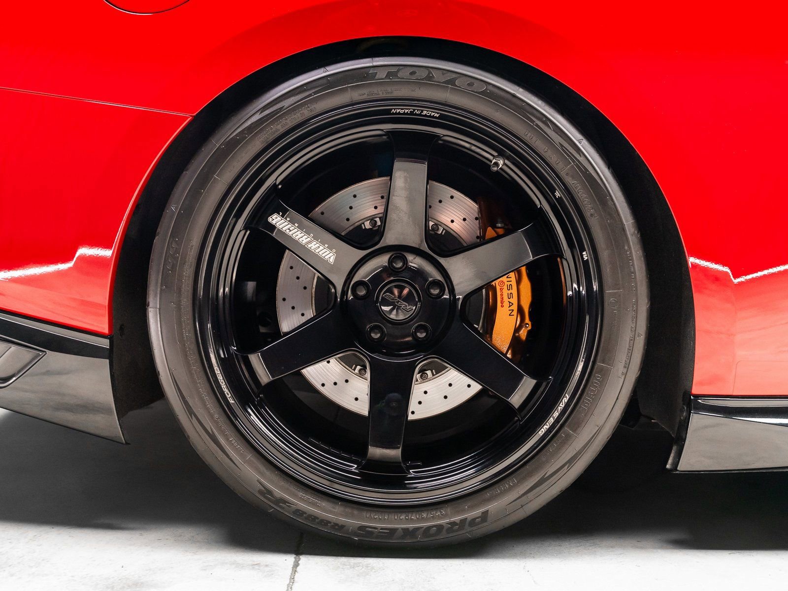 Used 2023 Nissan GT-R Premium w/ Floor Mat Package image 30