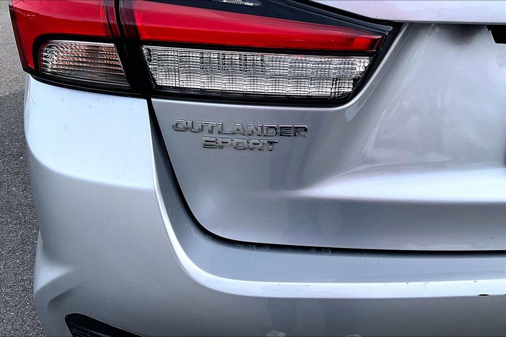 Used 2025 Mitsubishi Outlander Sport AWD image 8