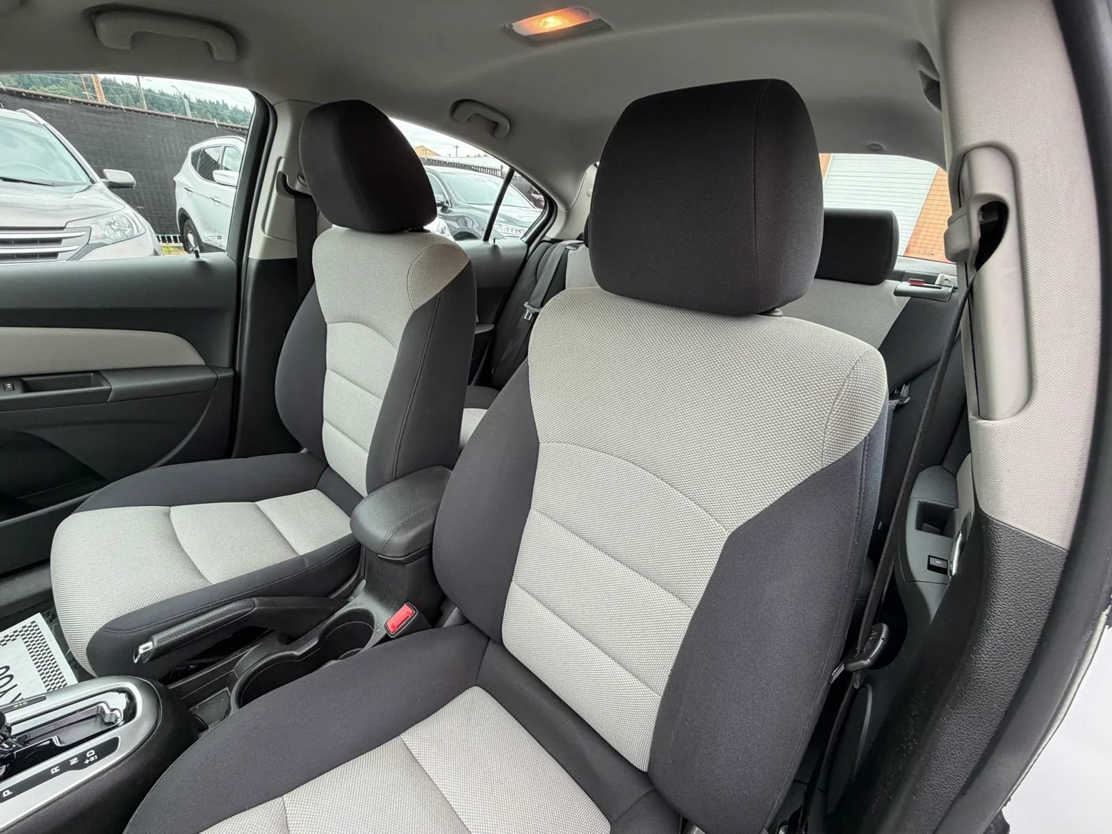 Used 2016 Chevrolet Cruze LS FWD image 21