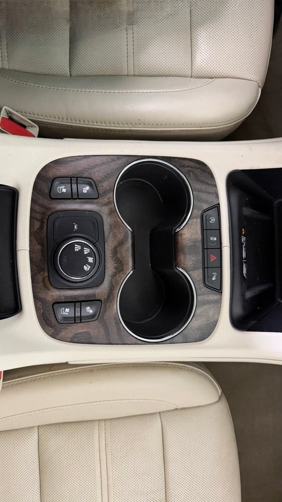 Used 2020 GMC Acadia Denali AWD/4WD image 27