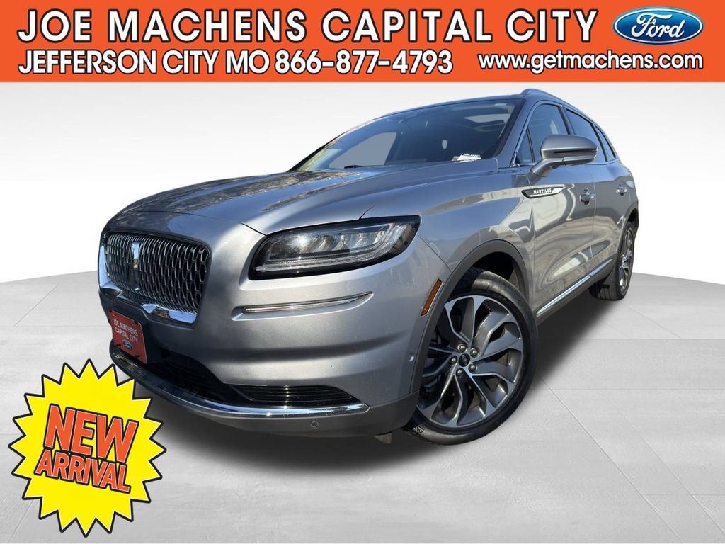 Used 2022 Lincoln Nautilus Reserve image 2