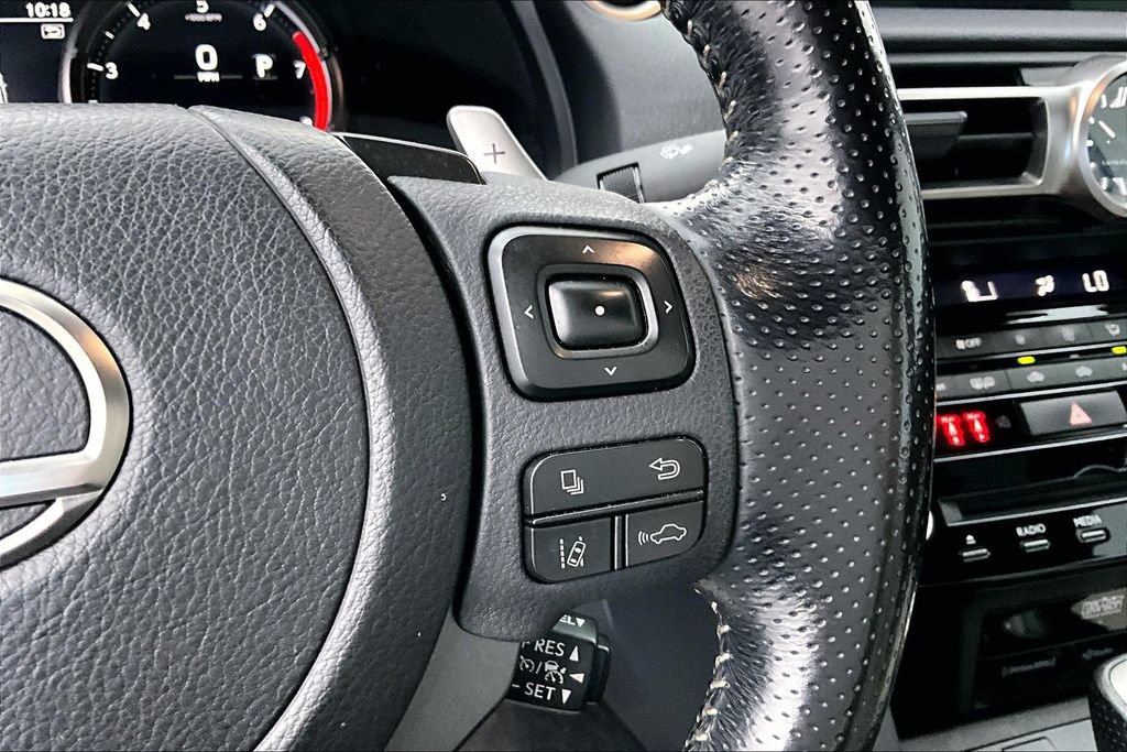 Used 2022 Lexus IS 350 F Sport RWD image 26