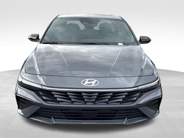 New 2026 Hyundai Elantra SEL Sport Premium FWD image 8