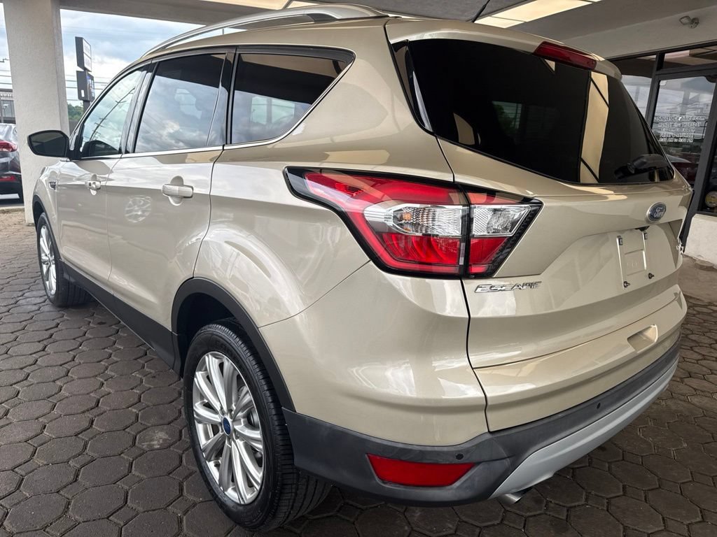 Used 2017 Ford Escape Titanium AWD/4WD image 9