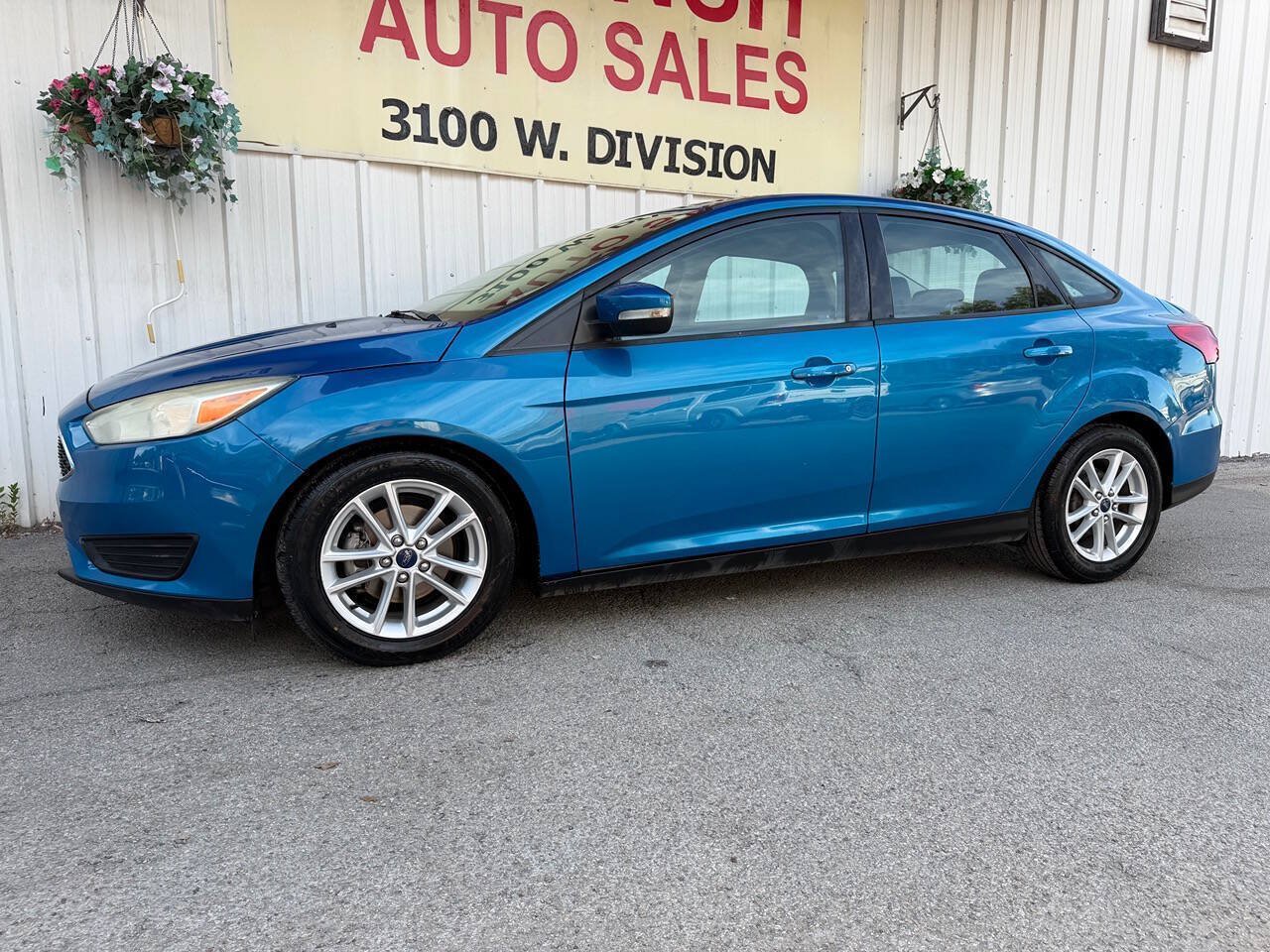 Used 2016 Ford Focus SE w/ Reverse Sensing Package FWD image 8