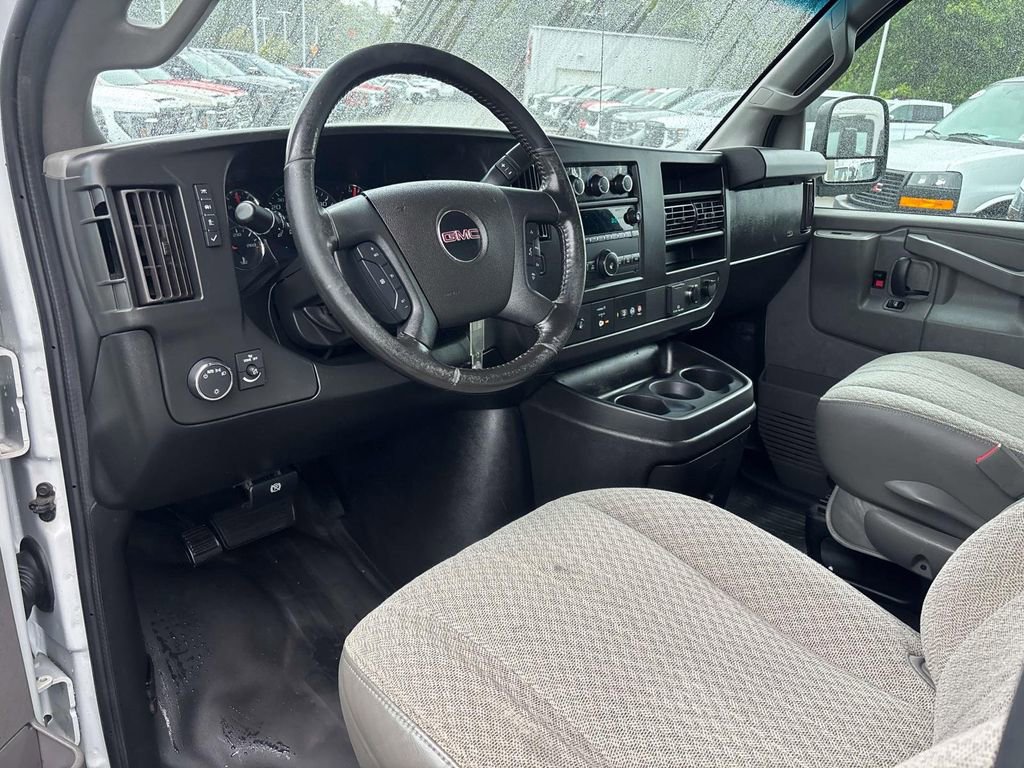Used 2020 GMC Savana 3500 w/ Power Convenience Package RWD image 10