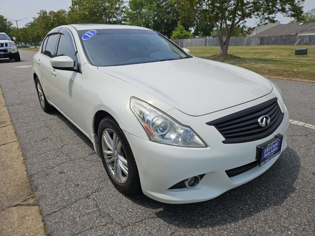 Used 2013 INFINITI G37 x Sedan w/ Premium Pkg AWD/4WD image 7