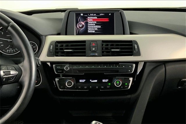 Used 2017 BMW 320i Sedan image 6