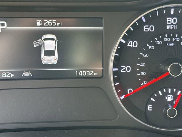 Used 2024 Kia Forte GT-Line w/ GT-Line Premium Package image 11