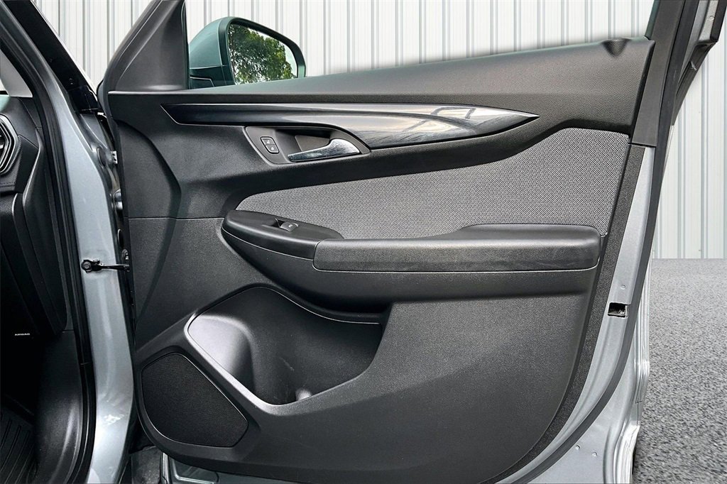 Used 2024 Chevrolet TrailBlazer LT w/ Driver Confidence Package image 16