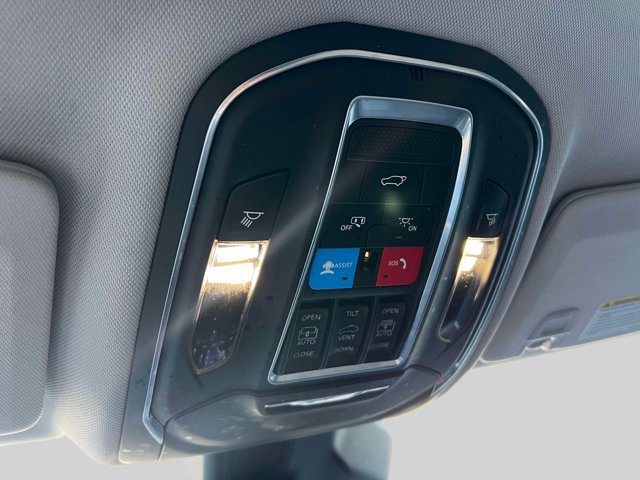 Used 2022 Jeep Grand Cherokee Limited 4xe AWD/4WD image 35