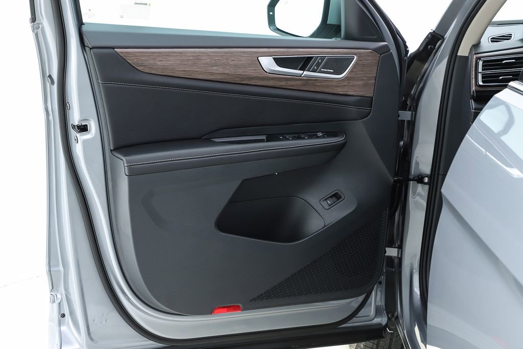 New 2026 Volkswagen Atlas SEL Premium R-Line image 18