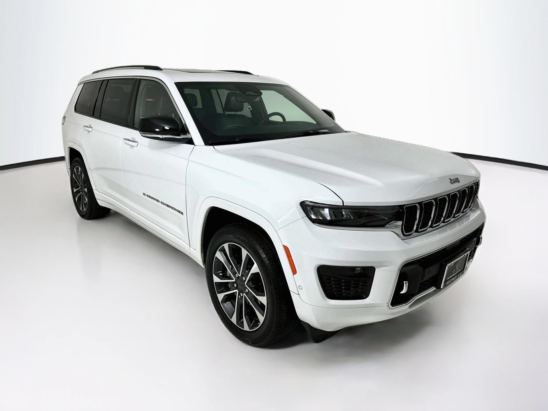Used 2023 Jeep Grand Cherokee L Overland AWD/4WD image 1