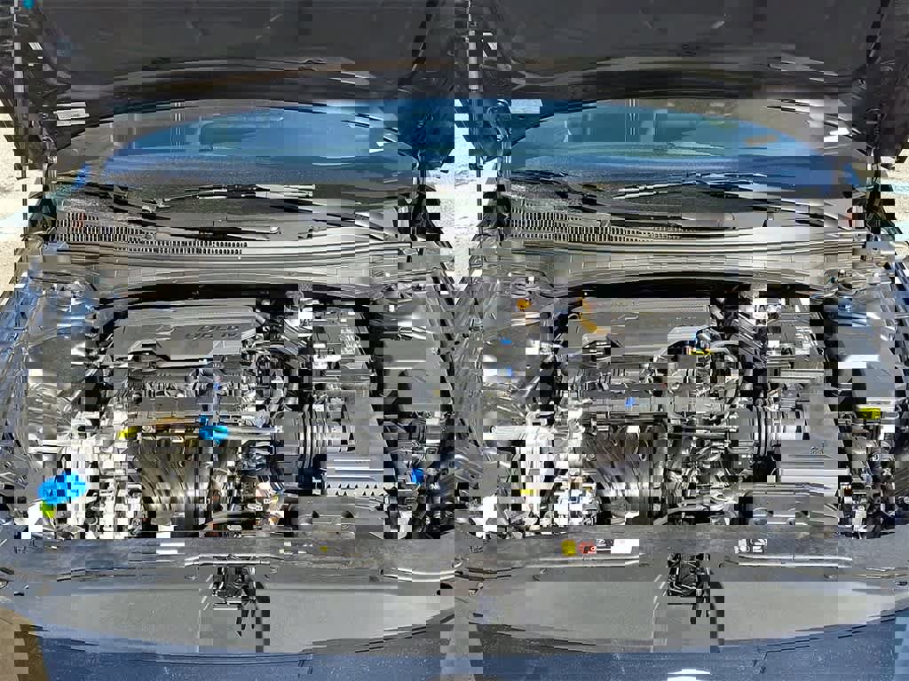 Used 2025 Hyundai Elantra Sport image 29