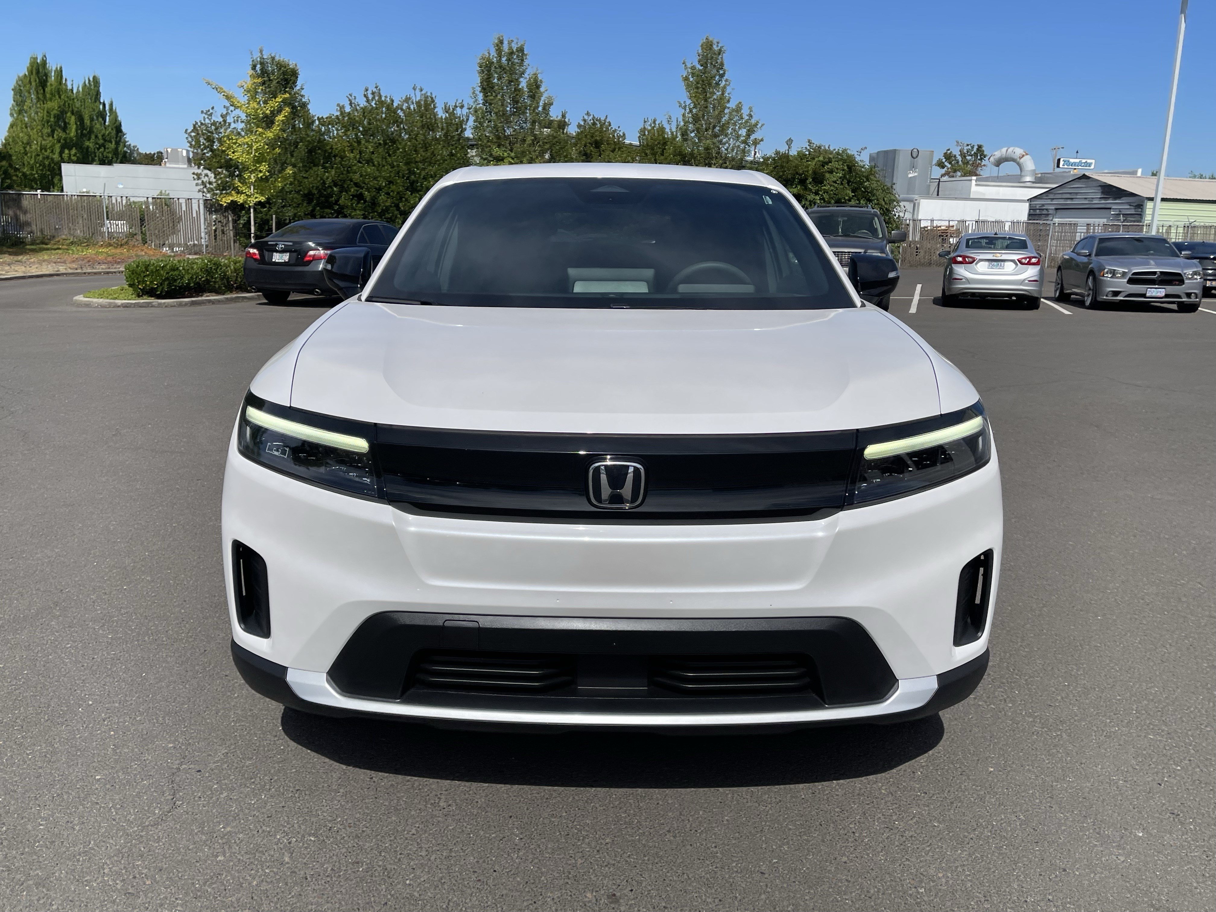 Used 2024 Honda Prologue EX image 8