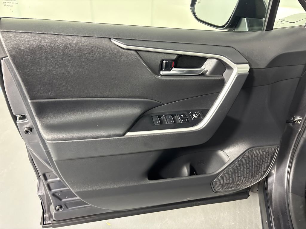 Certified 2024 Toyota RAV4 XLE w/ Convenience Package image 26