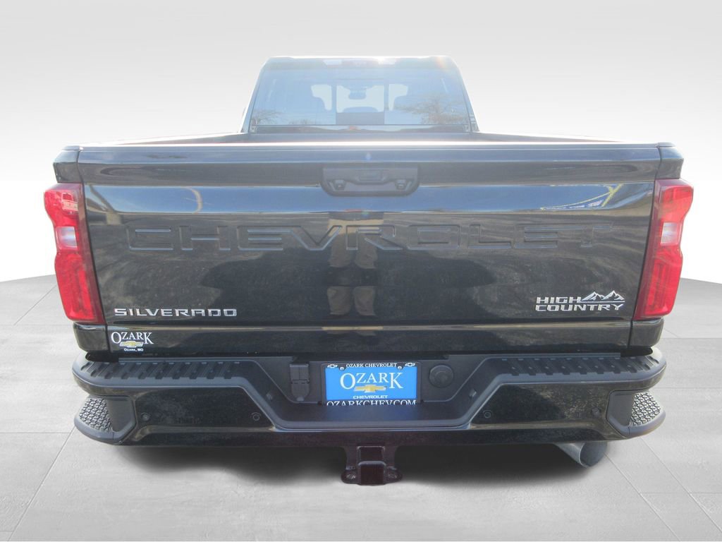 New 2026 Chevrolet Silverado 3500 High Country w/ High Country Premium Package AWD/4WD image 4