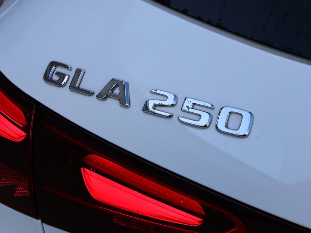 Certified 2025 Mercedes-Benz GLA 250 4MATIC image 8