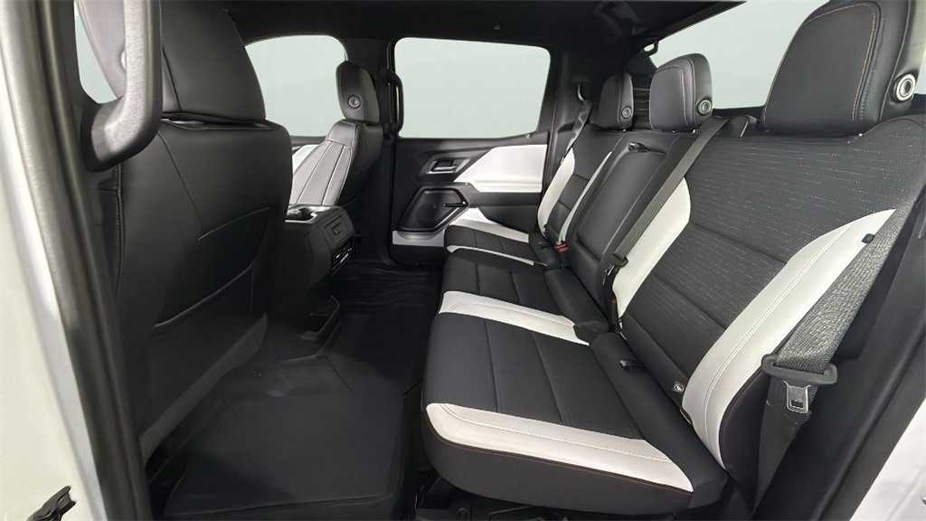 Used 2025 Chevrolet Silverado EV RST image 28
