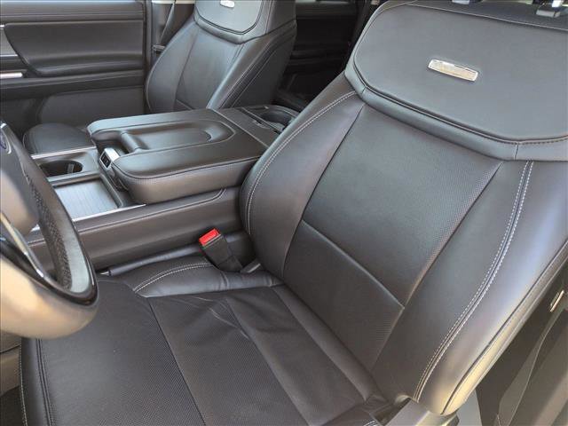 Certified 2025 Ford Expedition Platinum image 17