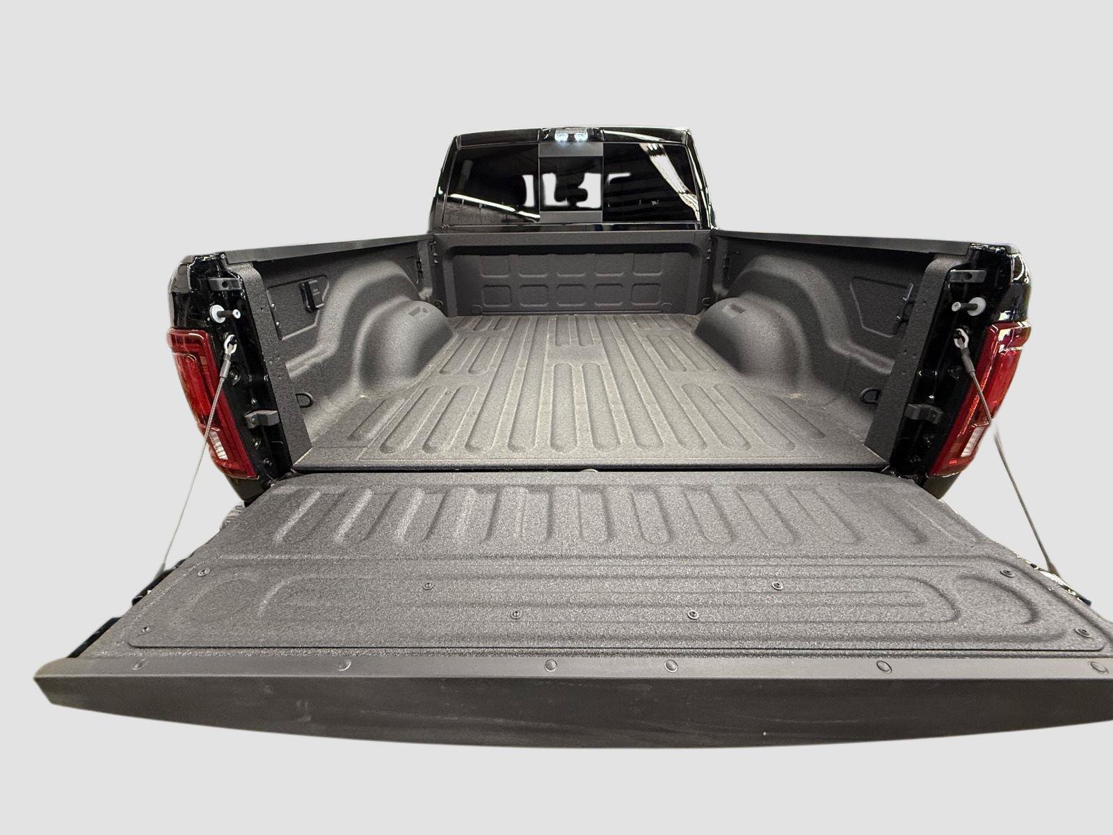 New 2026 RAM 2500 Tradesman AWD/4WD image 31