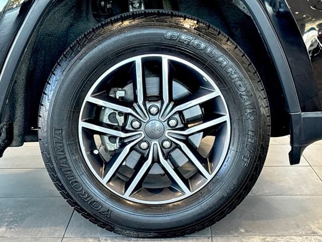 Used 2019 Jeep Grand Cherokee Limited RWD image 34
