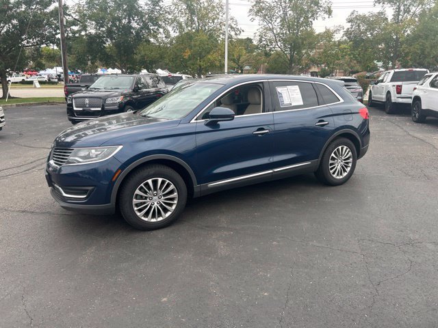 Used 2017 Lincoln MKX Select w/ Select Plus Package FWD image 7