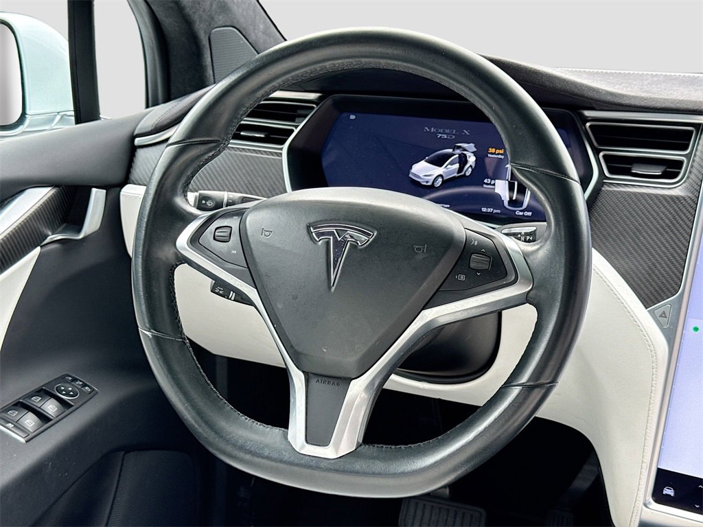 Used 2017 Tesla Model X 75D image 24