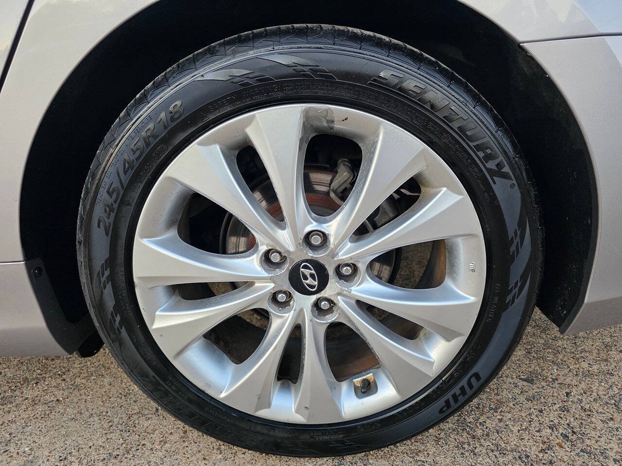 Used 2012 Hyundai Azera FWD image 49