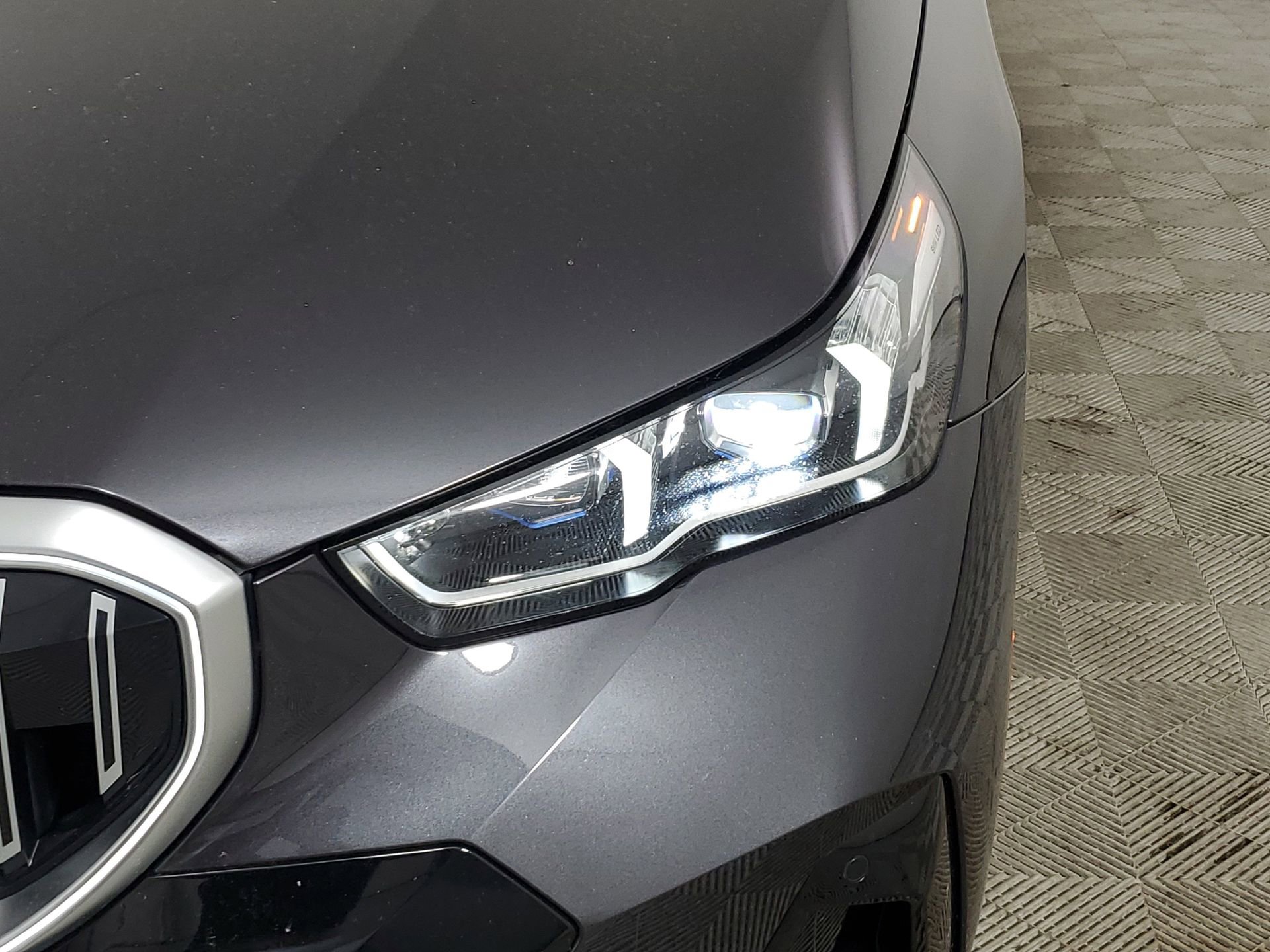 Used 2024 BMW 540i xDrive image 16