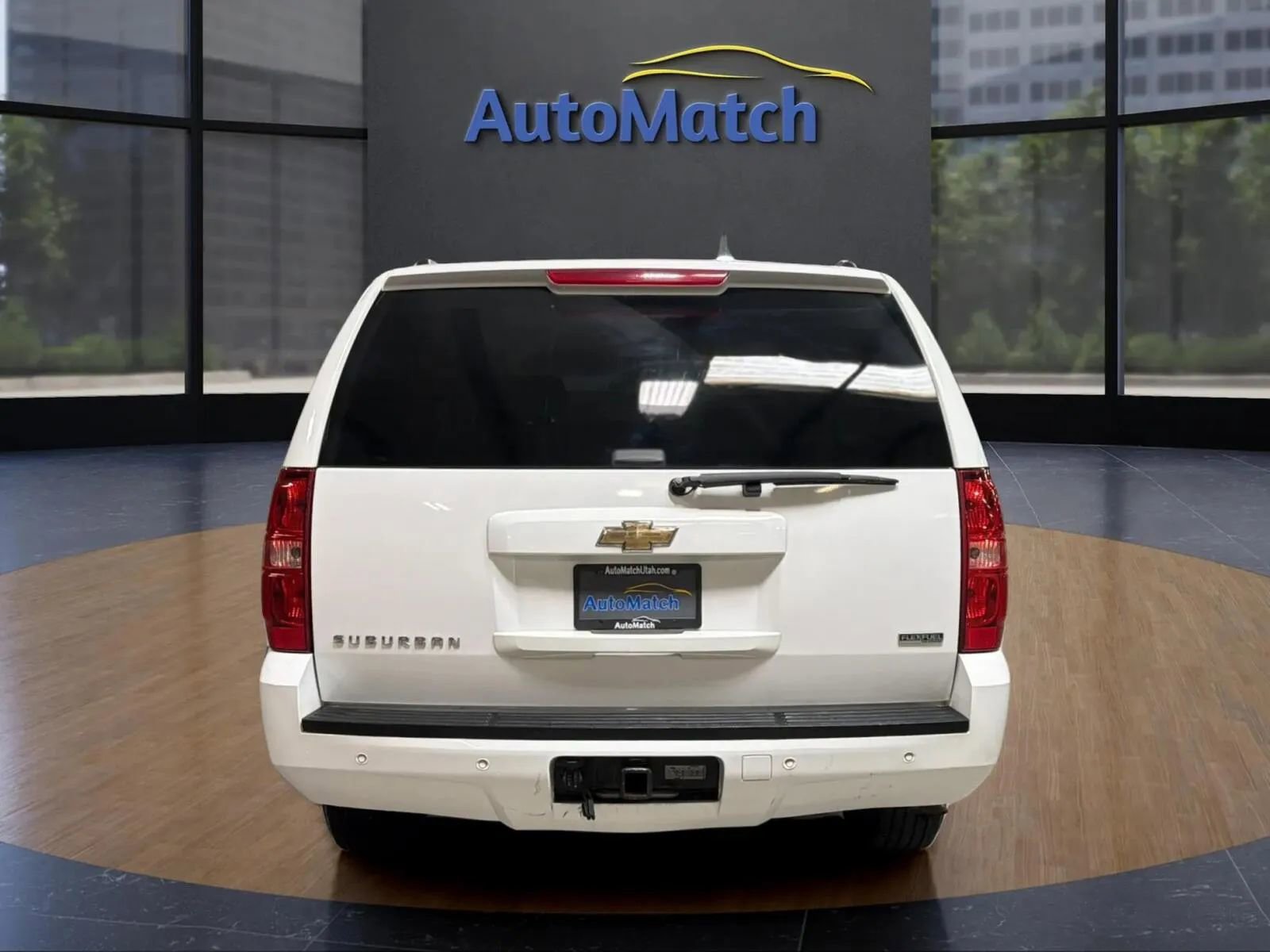 Used 2010 Chevrolet Suburban LT w/ Luxury Package image 9