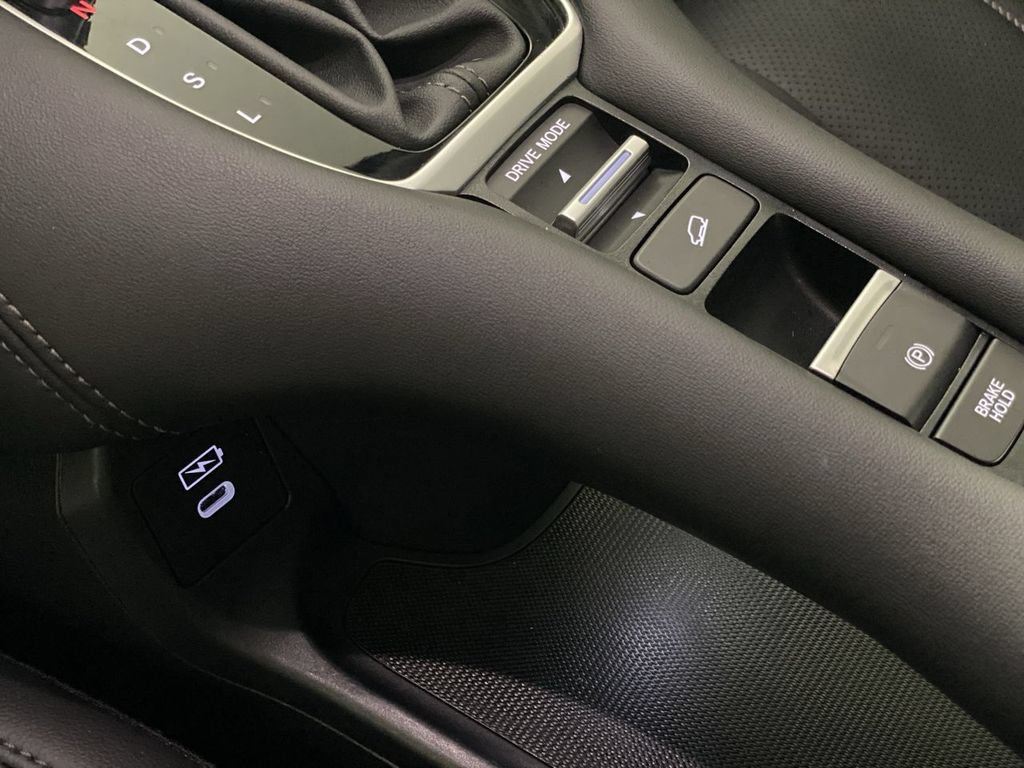 Used 2024 Honda HR-V EX-L image 40