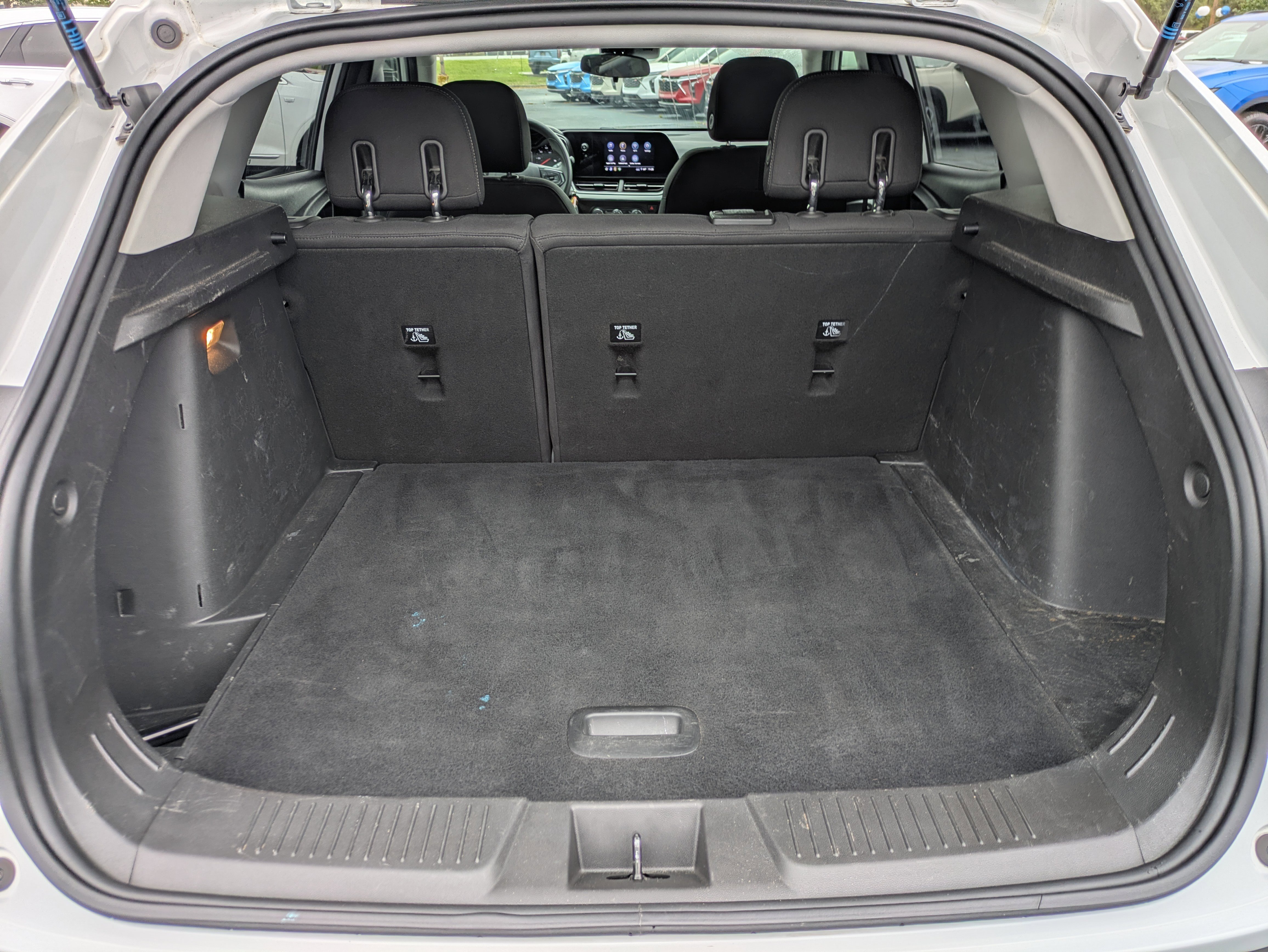 Used 2025 Chevrolet Trax LS FWD image 7